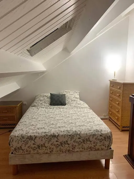 Appartement Entier: Chambre, Cuisine + Terrasse Au Calme Sur Jardin. Marigot